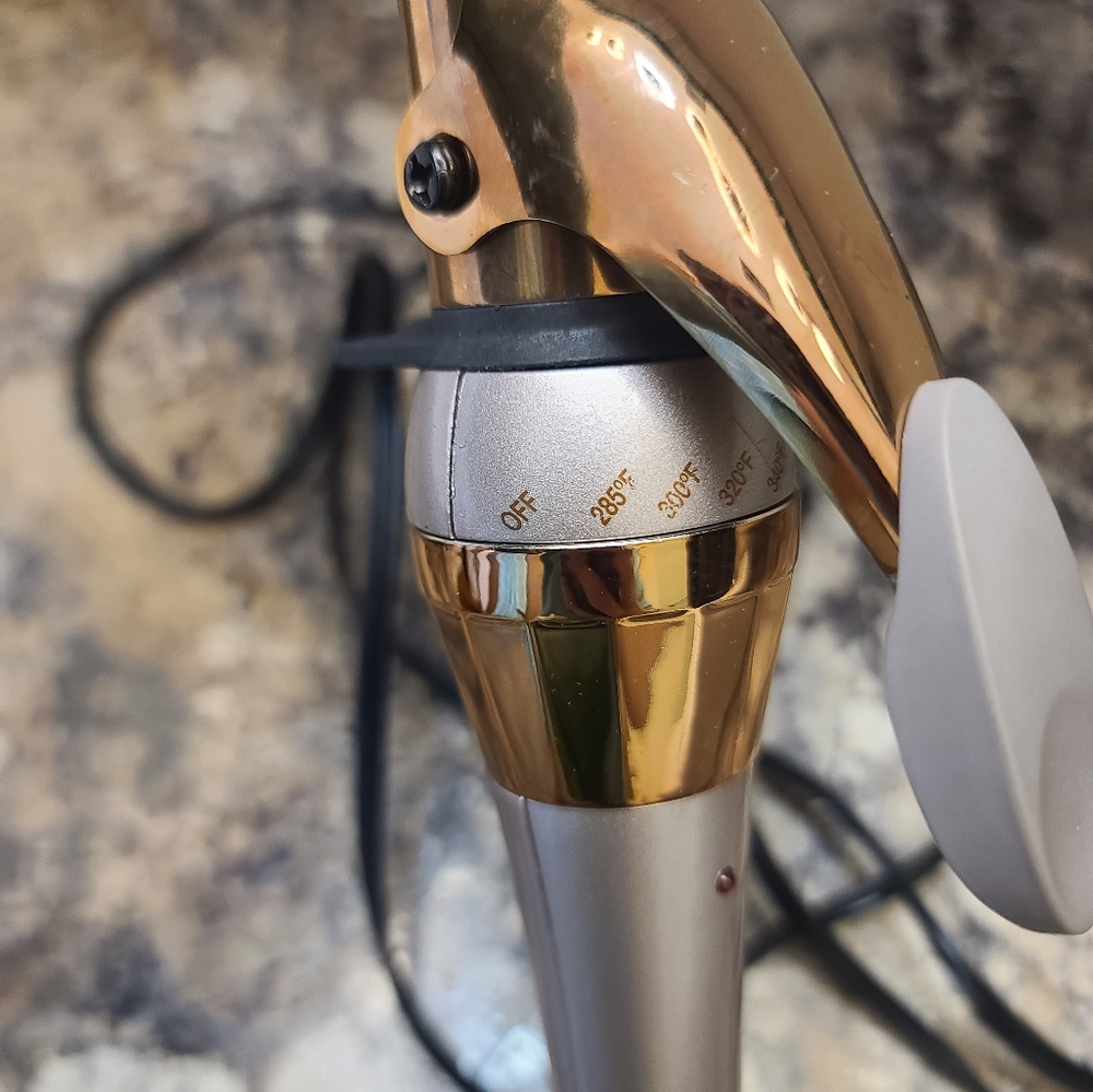 Infiniti Pro Conair Curling Iron - Picture 4 of 4